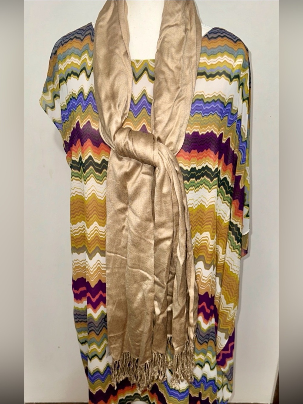 NWT Jones New York Women’s Tan Viscose Woven Solid Pashmina Scarf With Fringe